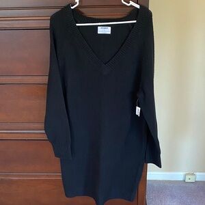 Old Navy Black V-Neck Knit Dress